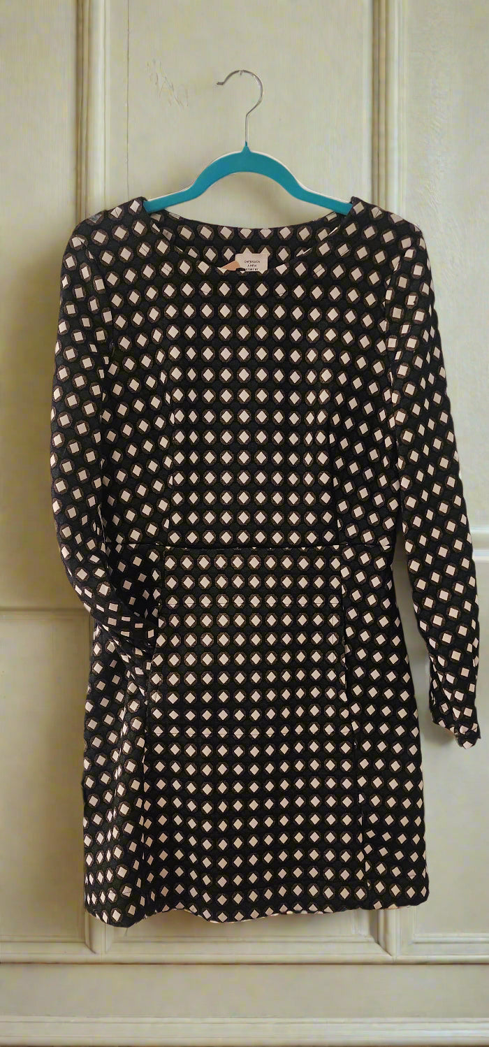 Barcelona retro style dress with women diamond print