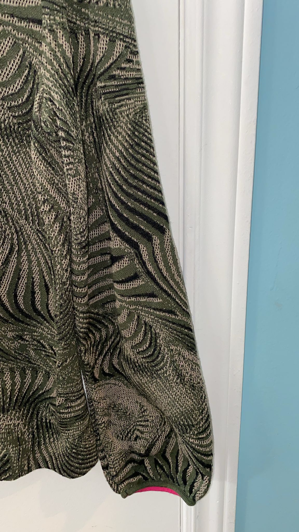 Barcelona Swirl cardi