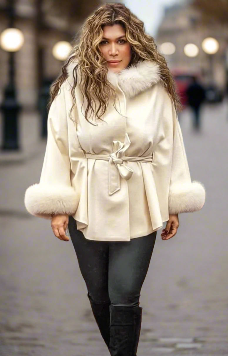 Coat Cashmere cream belted with Hood
