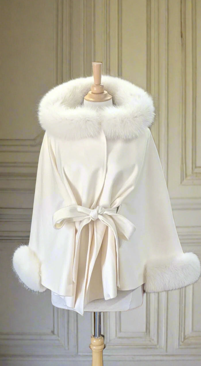 Coat Cashmere cream belted with Hood