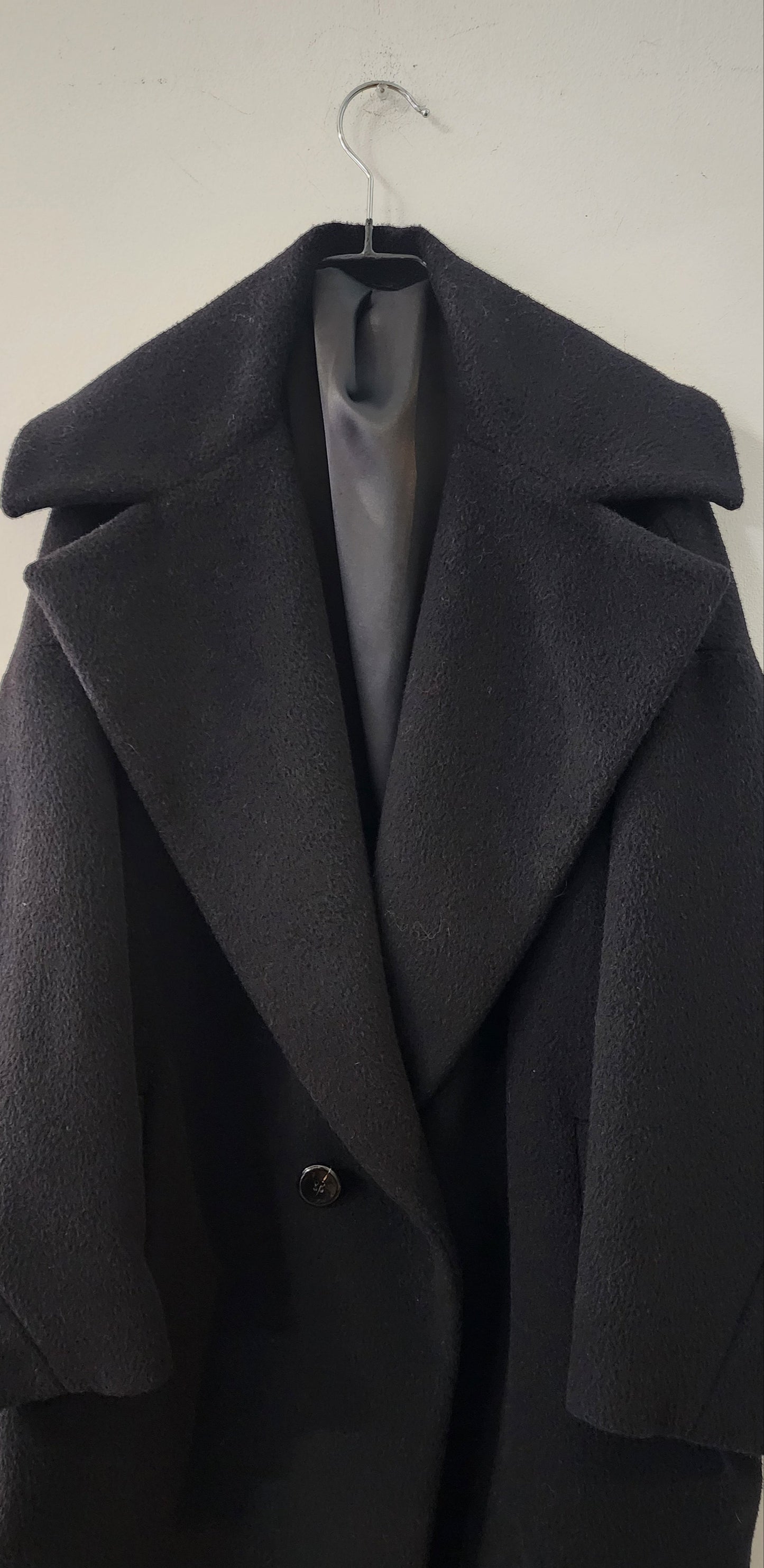 Coat Black Cashmere MM Icon