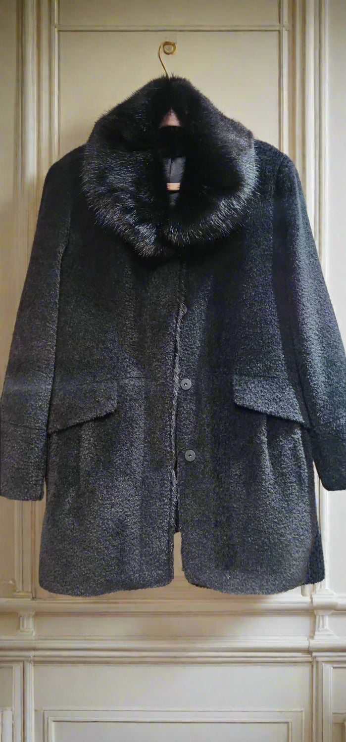 Coat alpaca flare with fur